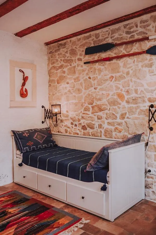 Old Olive Mill Villa Preko 0*,  Croatia