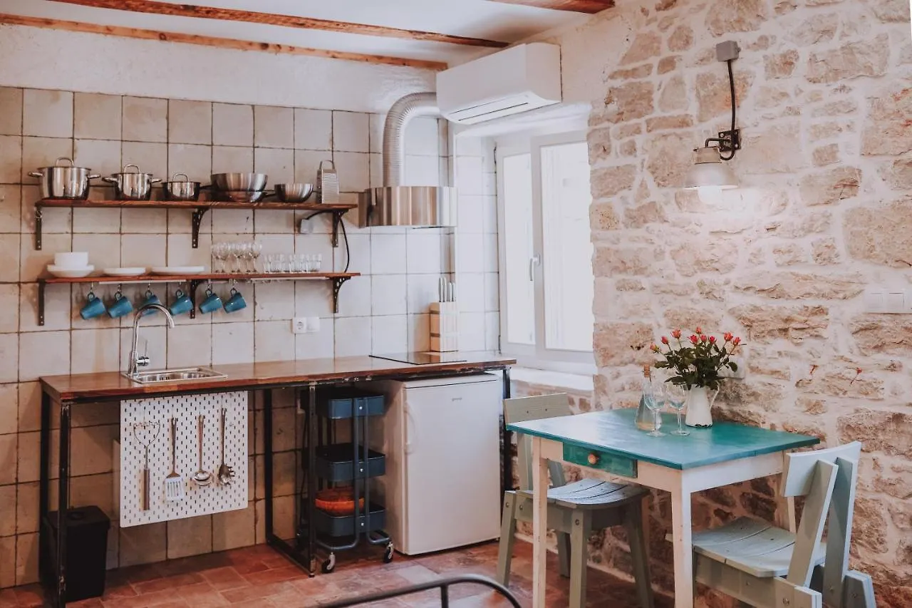 Old Olive Mill Villa Preko 0*,  Croatia